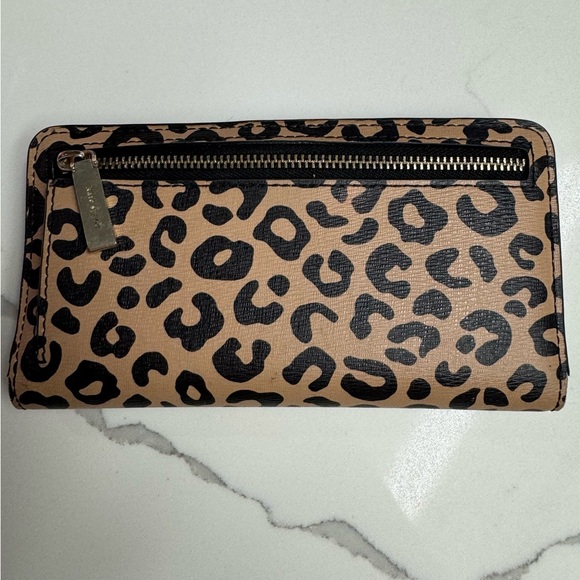 Kate Spade Darcy Slim Bifold Wallet in Leopard - Picture 2 of 5